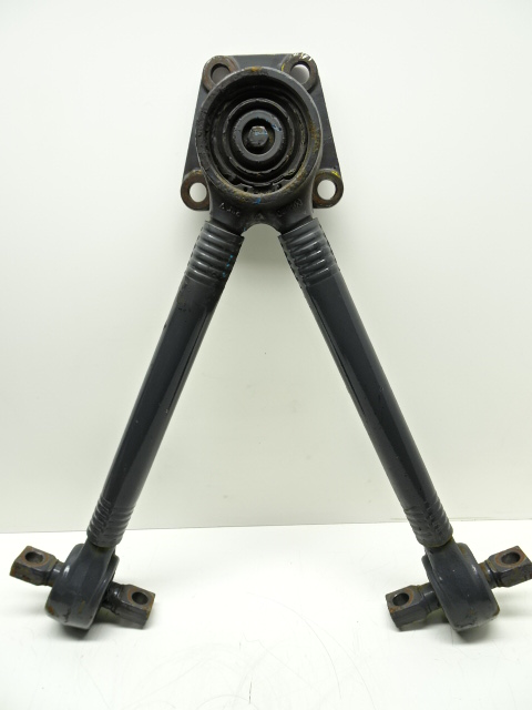 TRIANGLE TORQUE ROD